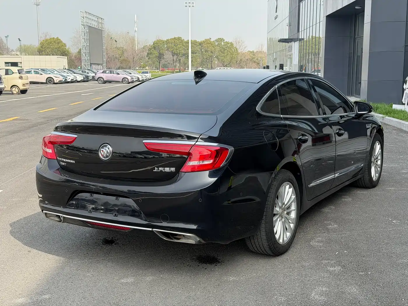 Buick LaCrosse 2016 Facelift 28T Elite фото 6