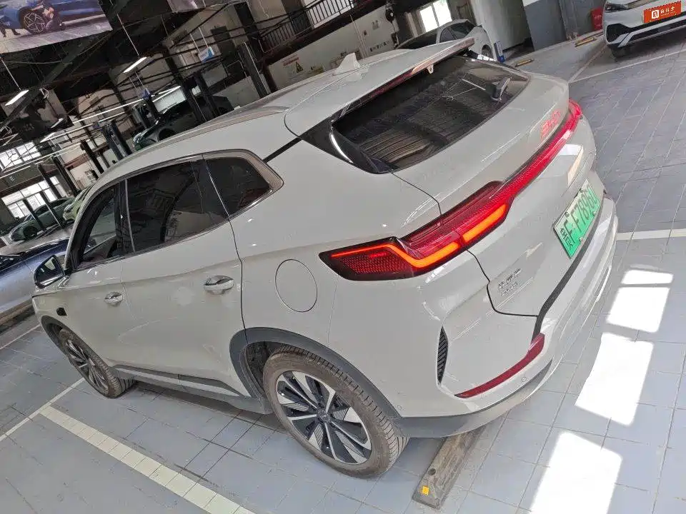 BYD Song PLUS PHEV 2025 DM-i 112KM Honor фото 3