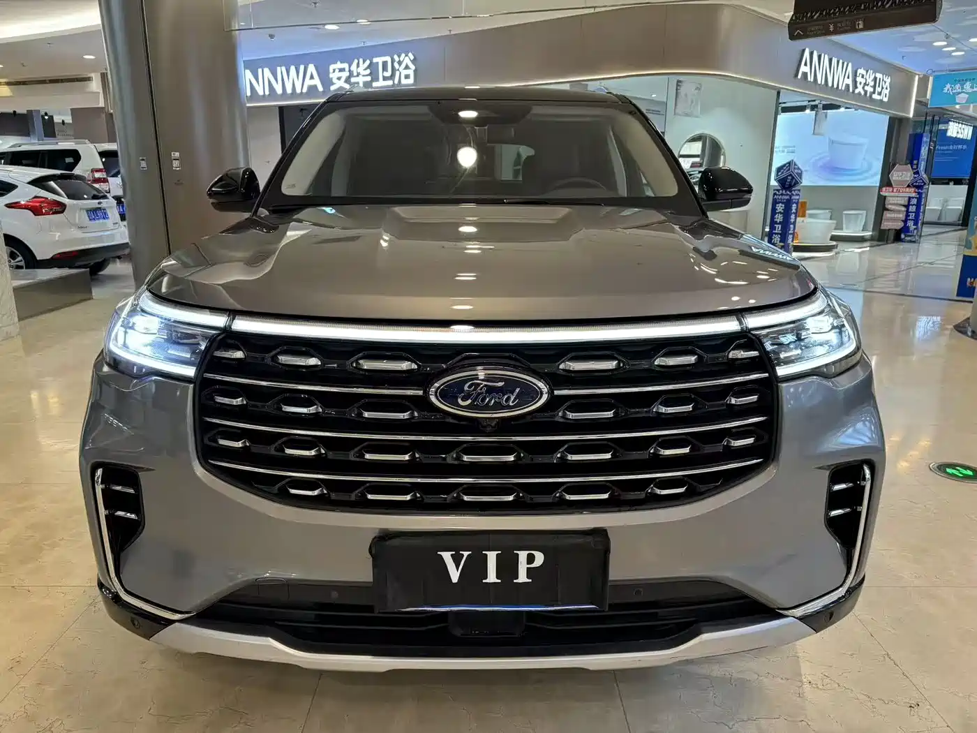 Ford Explorer 2024 2.3T EcoBoost AWD Titanium Edition 6-Seater фото 2