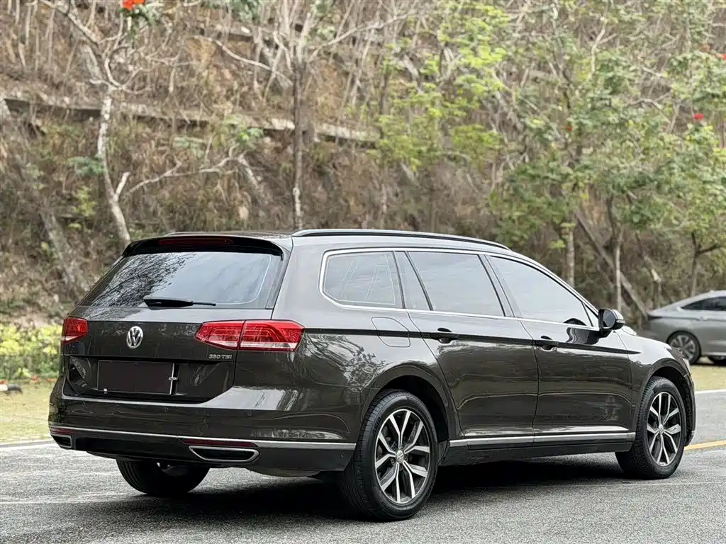 Volkswagen Weilan 2016 380TSI 2WD Comfort Edition фото 7