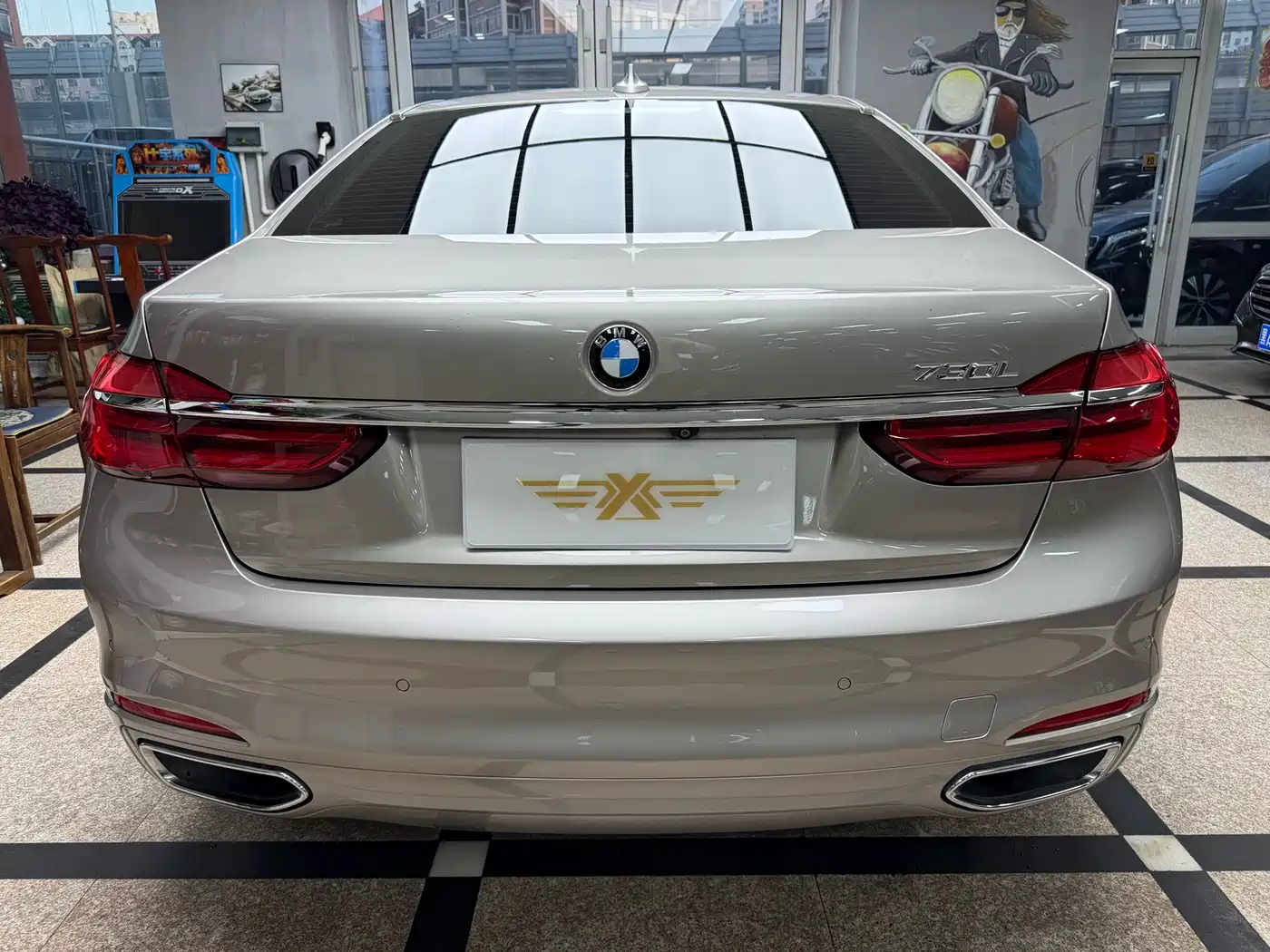 BMW 7 Series 2016 730Li Leading фото 6