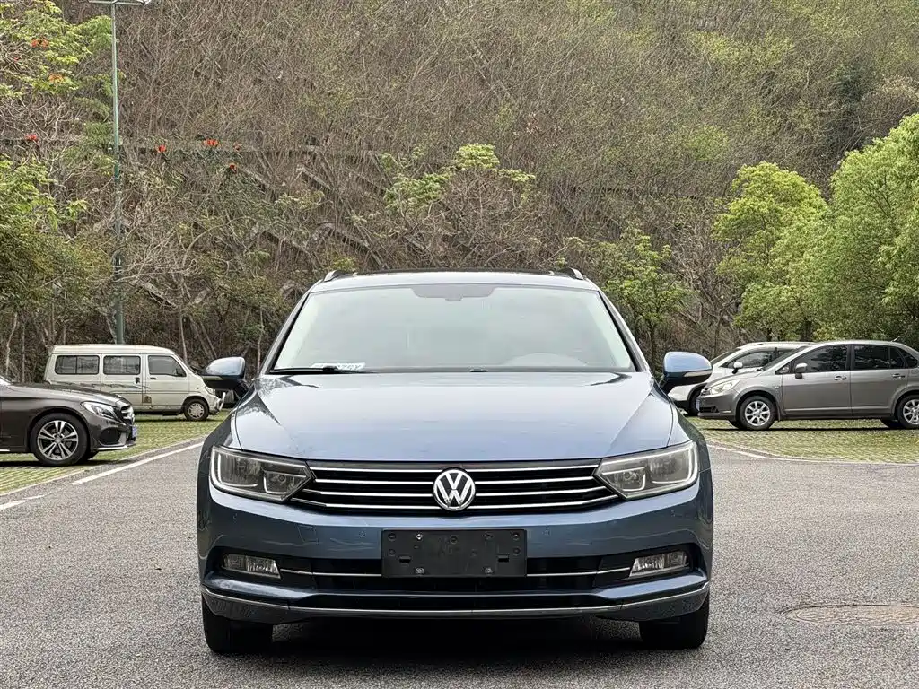 Volkswagen Weilan 2017 380TSI 2WD Comfort Edition фото 2
