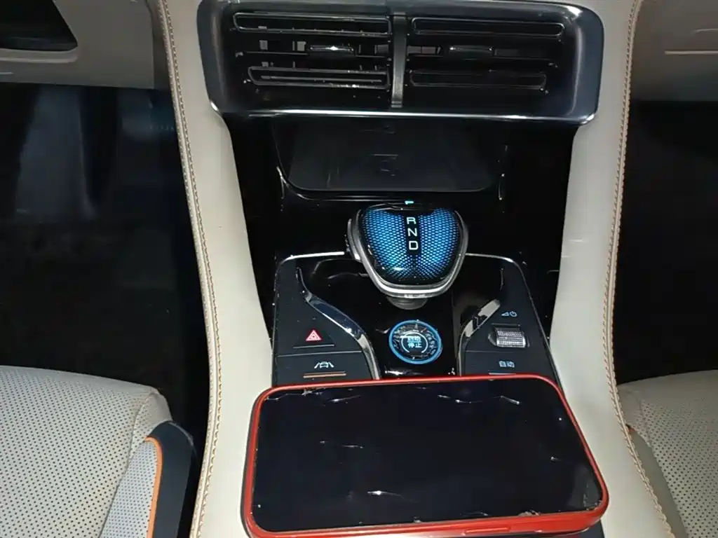 BYD Song PLUS PHEV 2021 DM-i 110KM Flagship PLUS фото 14