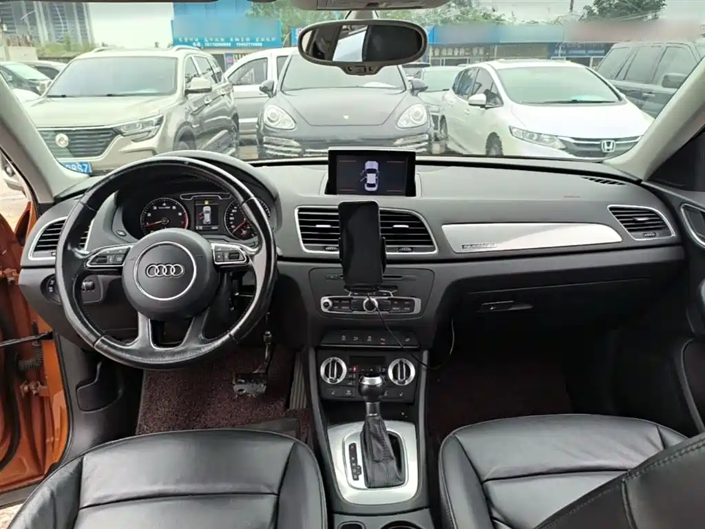Audi Q3 2015 35 TFSI quattro Technology фото 10