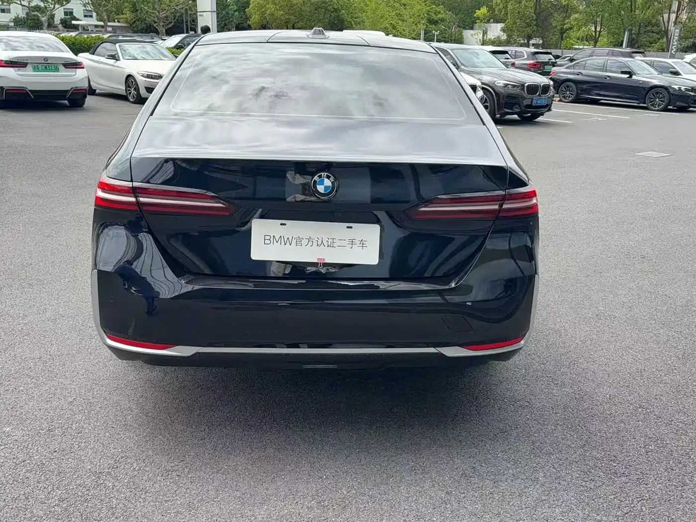 BMW 5 Series 2024 530Li Leading Model Luxury Package фото 9