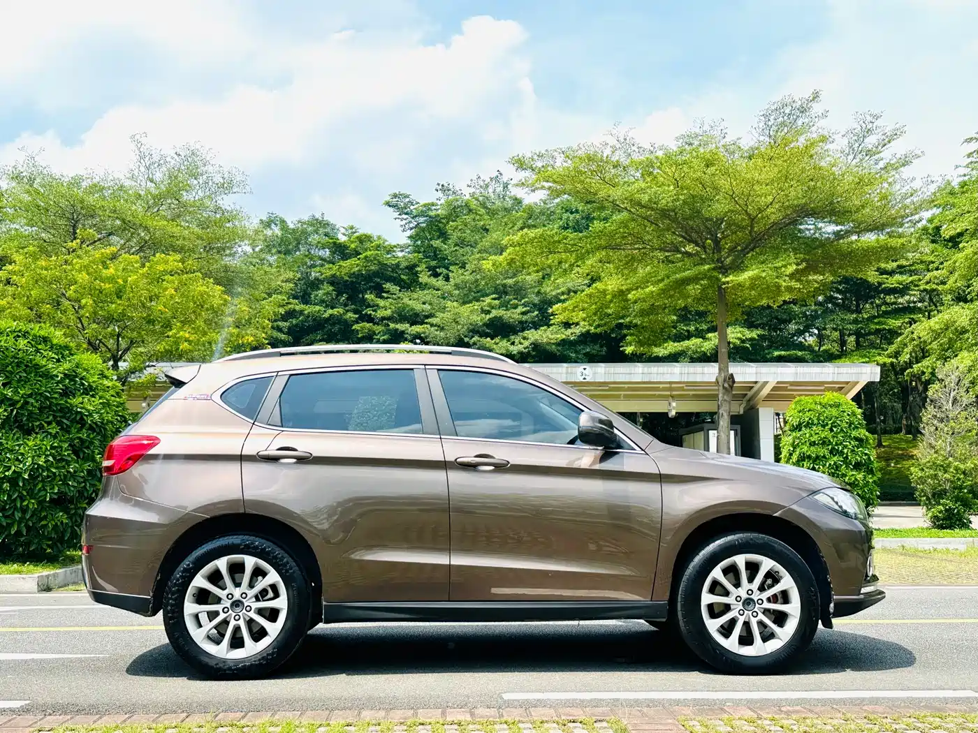 HAVAL H2