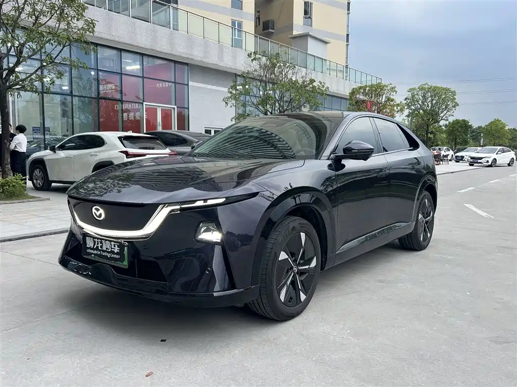 2025 Mazda EZ-60