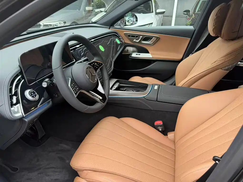 MERCEDES-BENZ E-CLASS