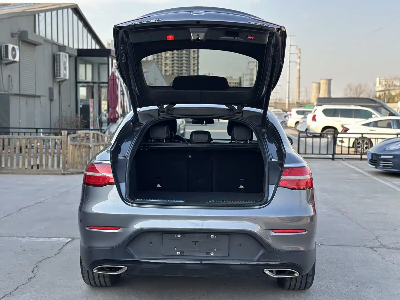 Mercedes-Benz GLC Coupe 2018 GLC 260 4MATIC Coupe SUV фото 27