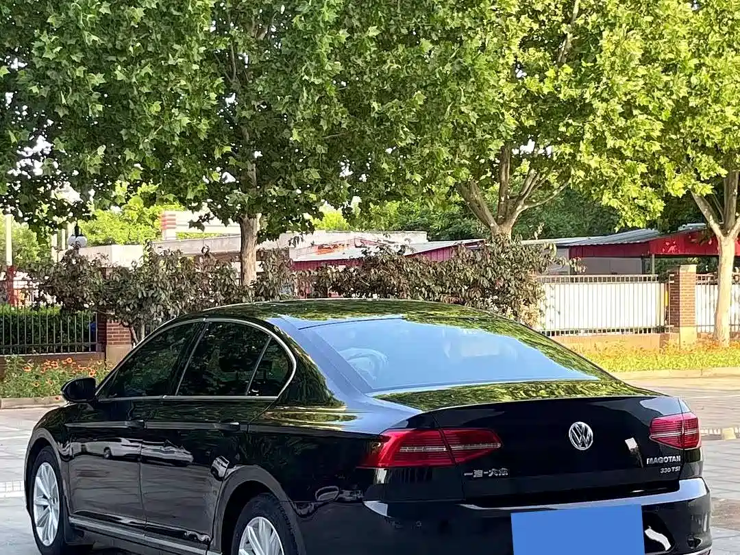 Volkswagen Magotan 2017 330TSI DSG Leading фото 6