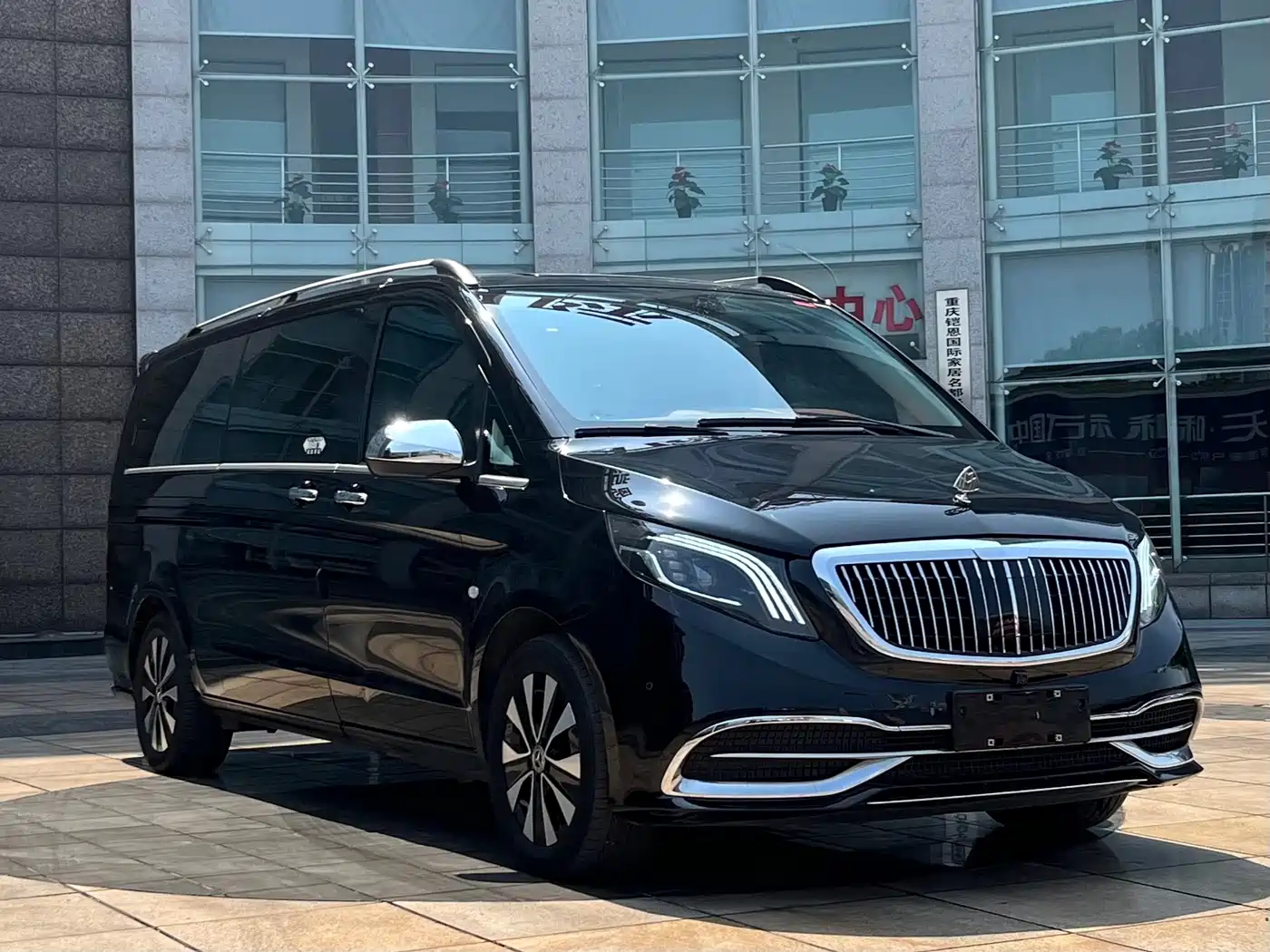Mercedes-Benz Vito 2023 2.0T Business 7-Seater фото 3