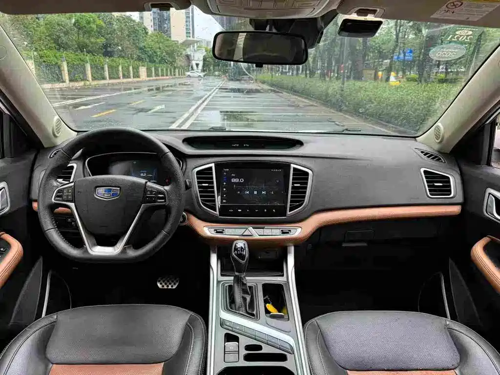 Geely Emgrand X6 2018 1.4T CVT 4G Connected Luxury 7