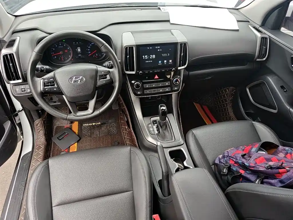 Hyundai Beijing Hyundai ix35 2019 2.0L Automatic 2WD Zhiyong·Enjoy China V фото 10
