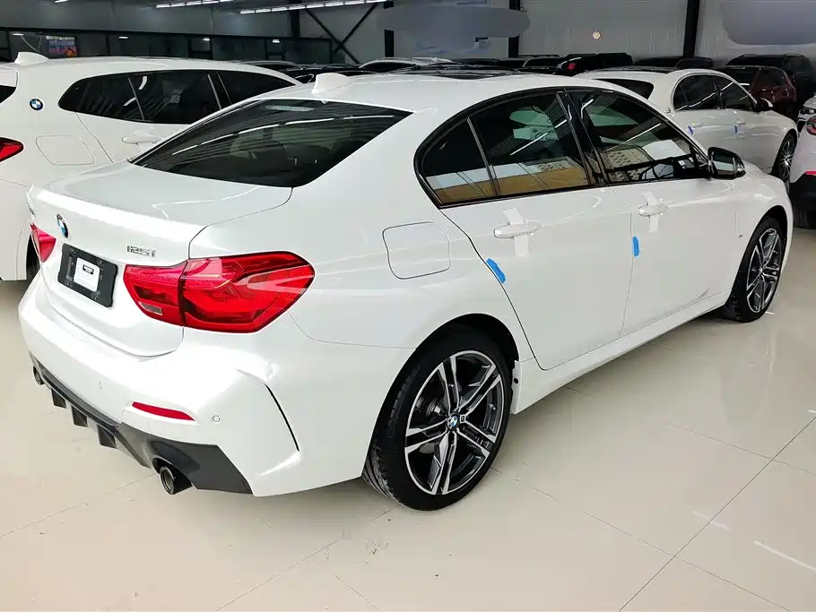 BMW 1 Series 2021 Facelift 125i M Sport Shadow Edition фото 3