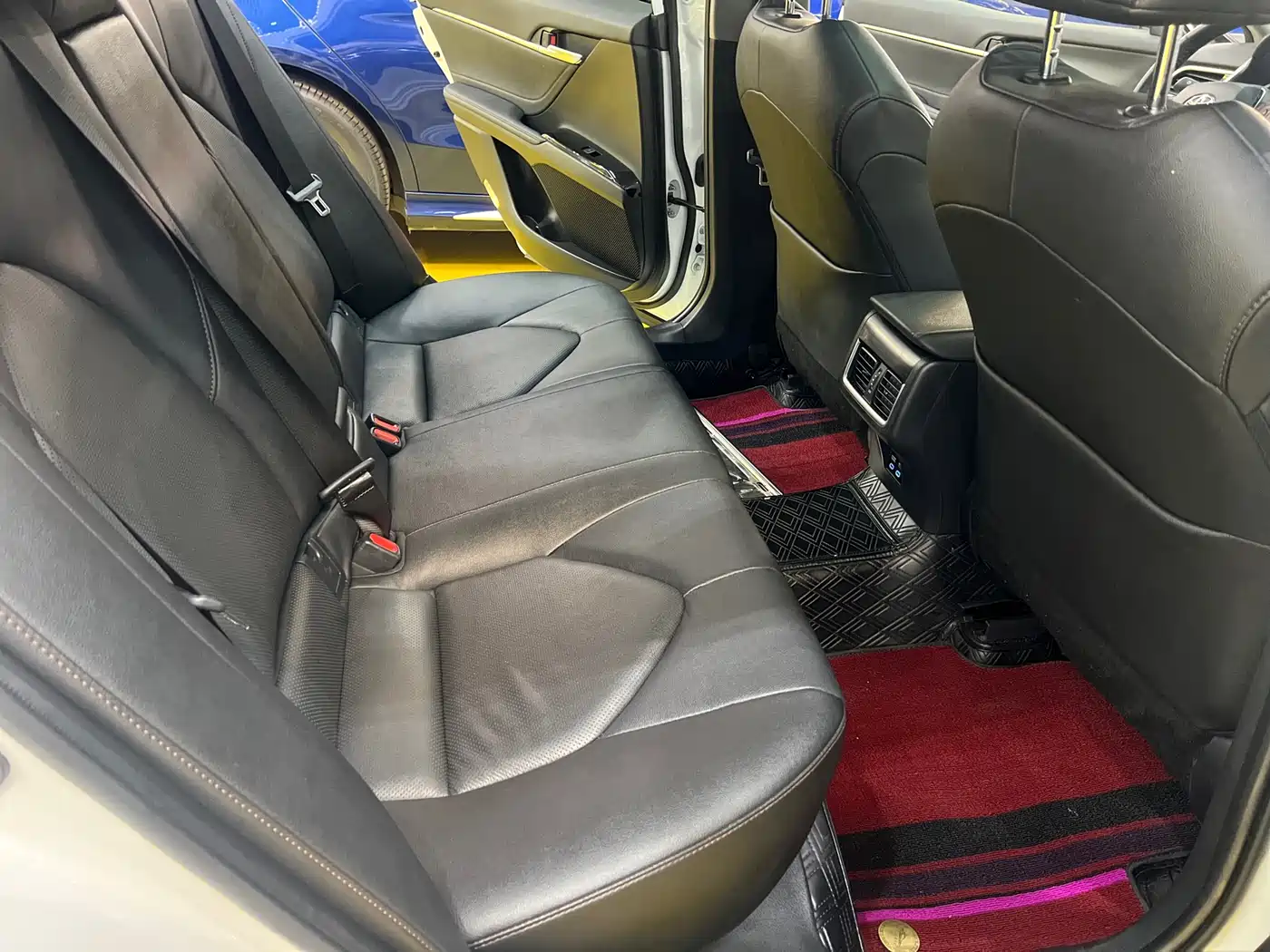Toyota Camry 2023 2.0G Luxury Edition фото 12
