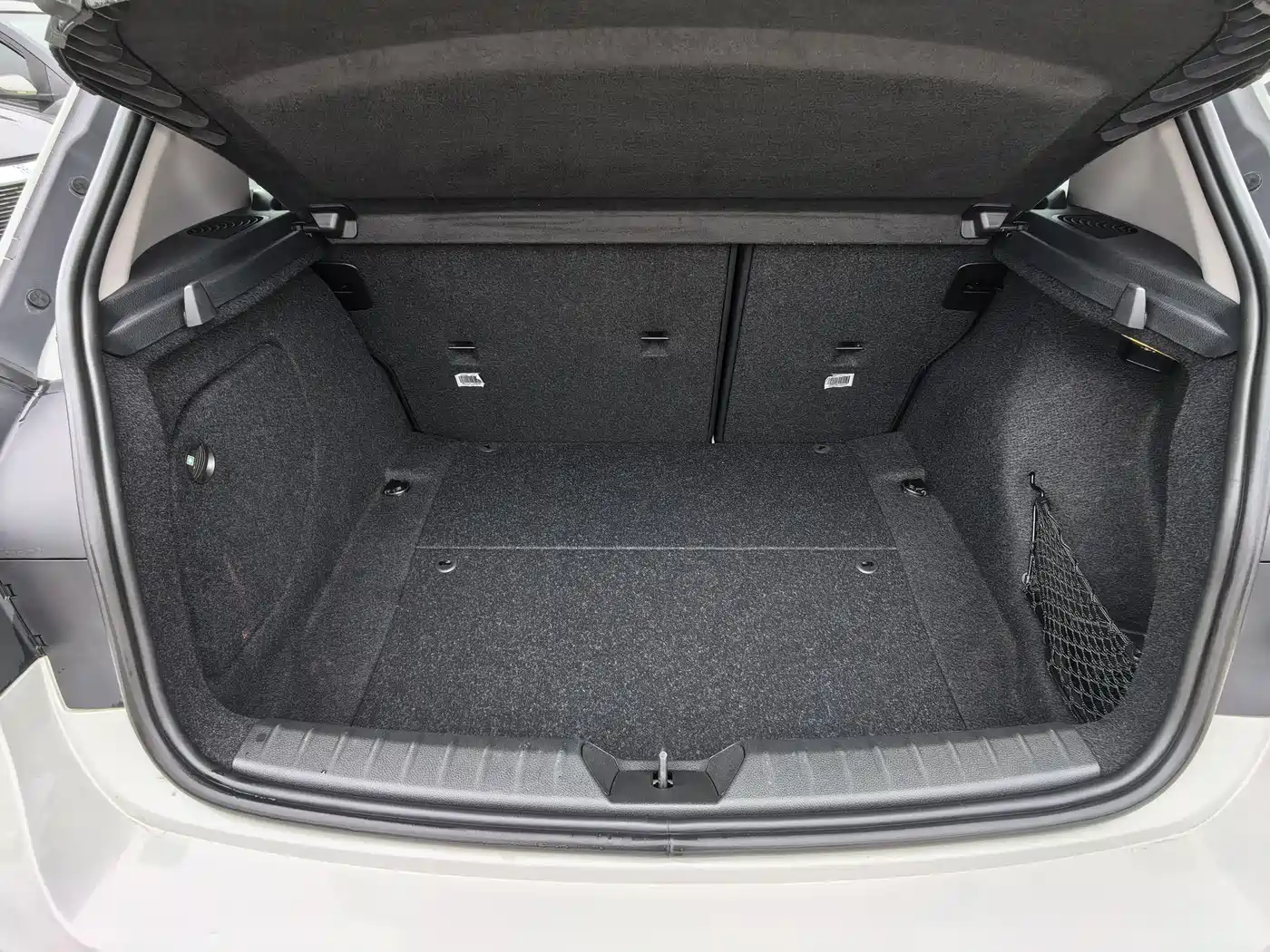 BMW 1 Series (Import) 2015 120i Leading фото 17