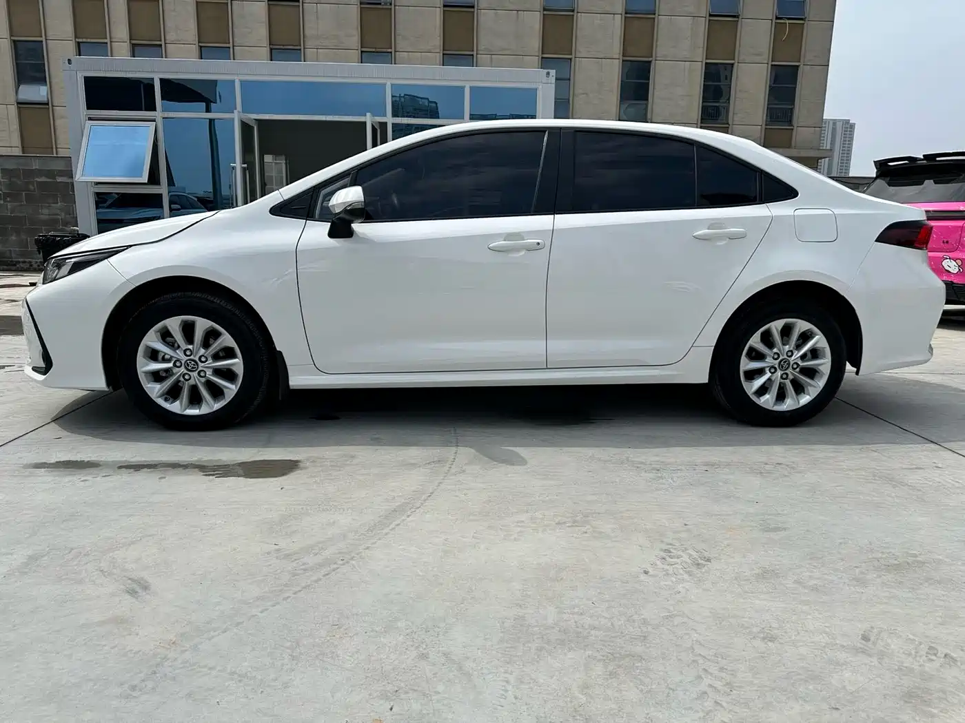 Toyota Corolla 2021 1.2T S-CVT Elite PLUS Edition фото 3