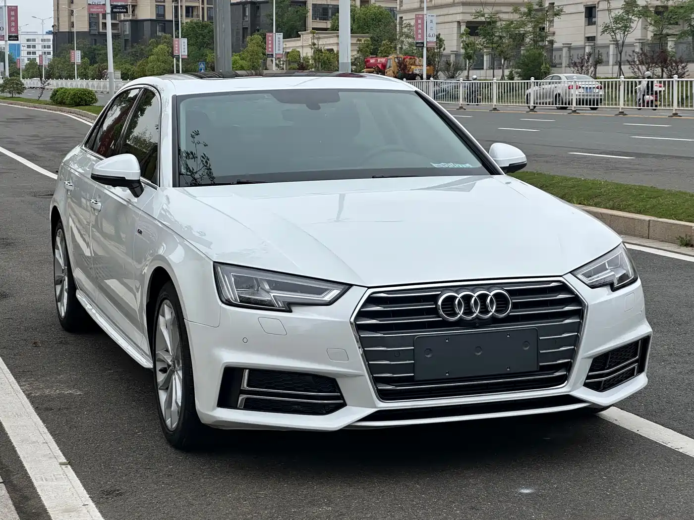 Audi A4L 2018 30th Anniversary 40 TFSI Fashion фото 3