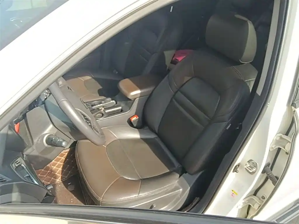 GAC Trumpchi Trumpchi GS4 2017 235T Automatic 2WD Luxury Smart Connected Edition фото 15
