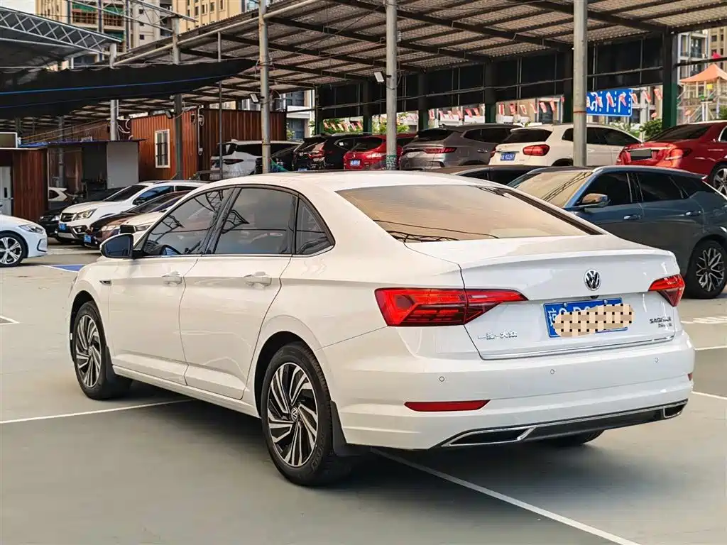 Фото 7 - Volkswagen Sagitar