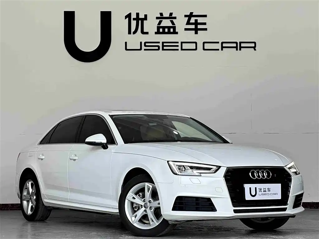 Audi A4L 2017 40 TFSI Fashion Edition фото 3