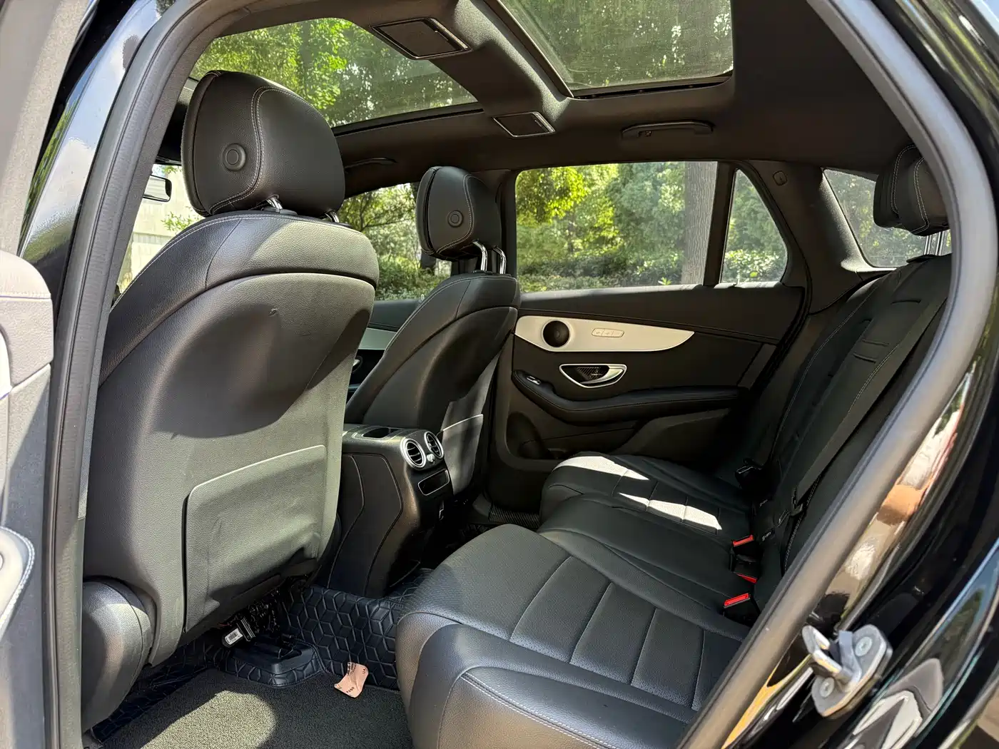 Mercedes-Benz GLC 2021 GLC 260 L 4MATIC Sporty фото 7