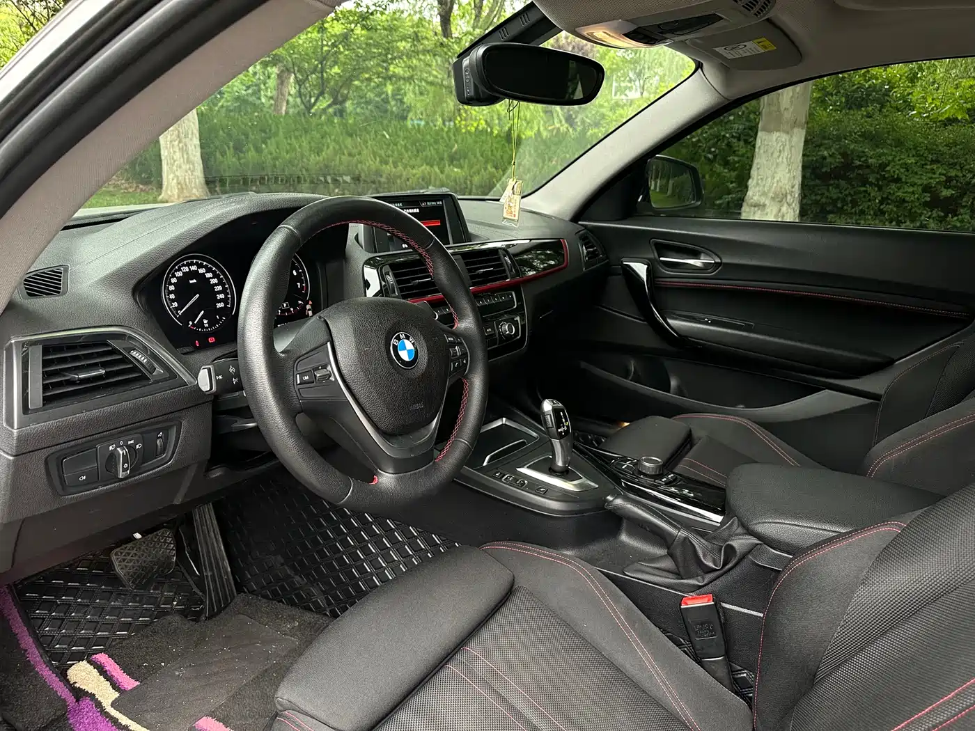 BMW 2 Series (Import) 2018 220i Sport Design Package фото 5
