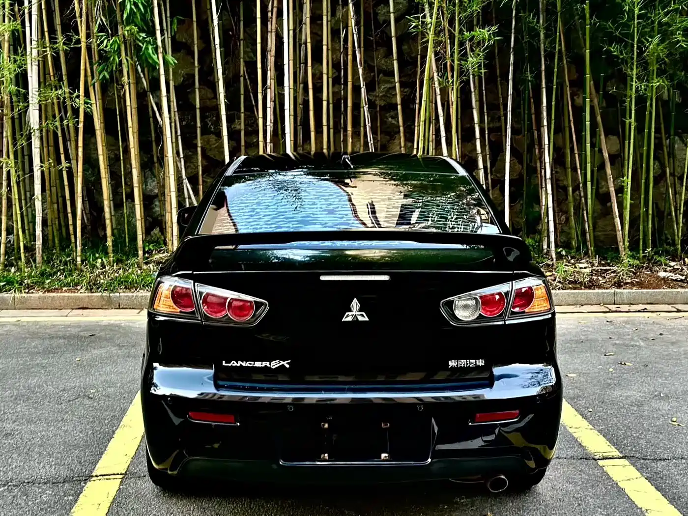 Mitsubishi Lancer EX 2015 1.8L Manual Phantom Edition фото 8