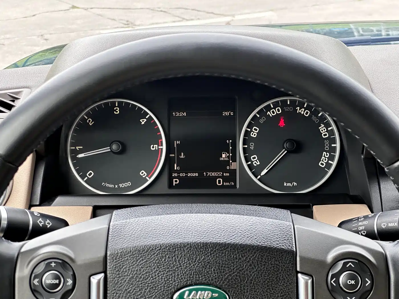 Land Rover Discovery 2012 3.0 SDV6 HSE Diesel фото 18
