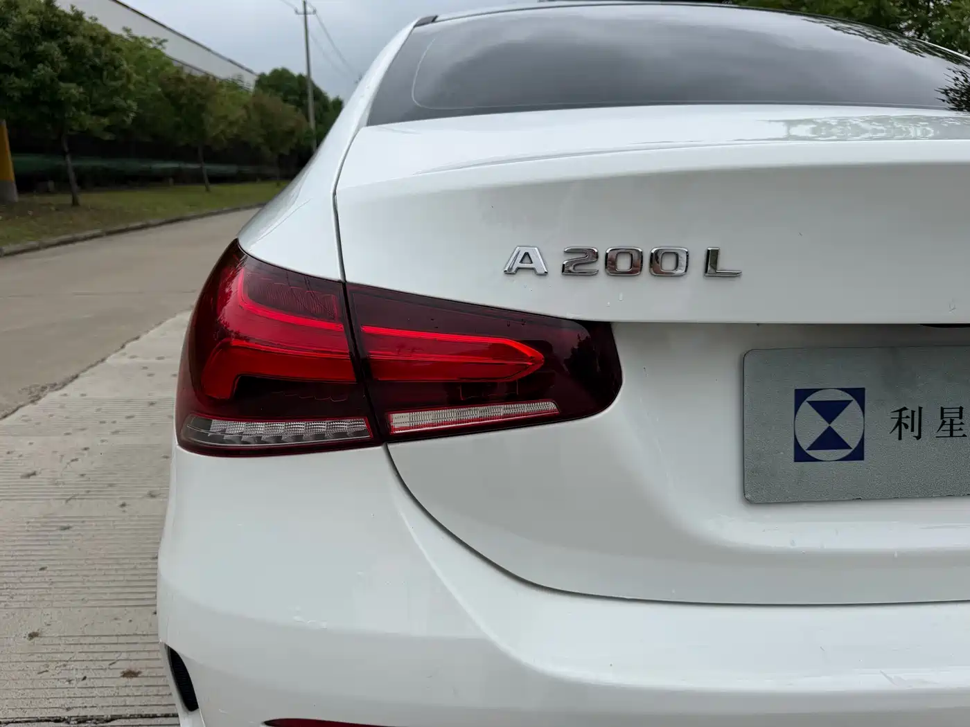 Mercedes-Benz A-Class 2021 A 200 L Sport Sedan Fashion Edition фото 7