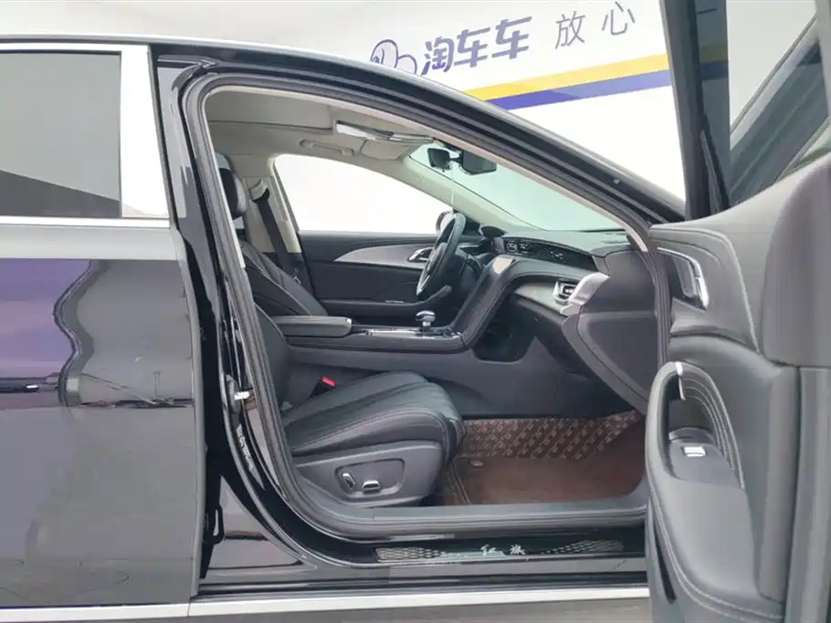 Hongqi H5 2024 1.5T DCT Smart Connect Flag Rhythm Edition фото 8