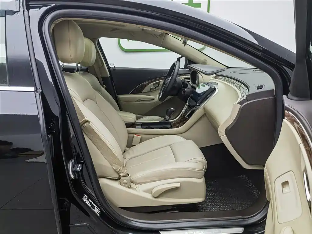 Buick LaCrosse 2013 2.4L SIDI Leading Comfort фото 23