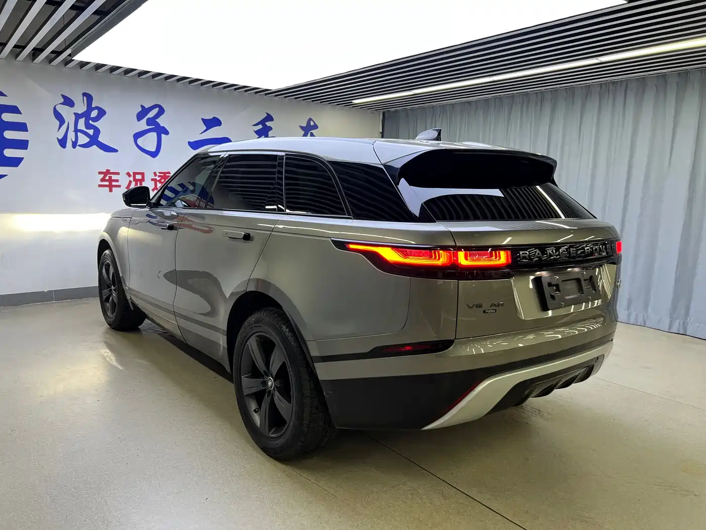 Land Rover Range Rover Velar 2019 250PS R-DYNAMIC S фото 20
