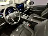 Фото 4 - Toyota Granvia