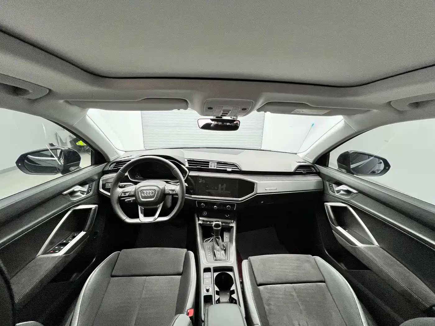 Audi Q3 2022 35 TFSI Fashion Dynamic фото 9