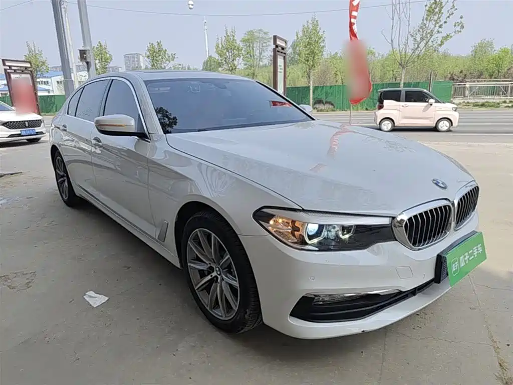 BMW 5 Series 2018 528Li Launch Special Edition фото 22
