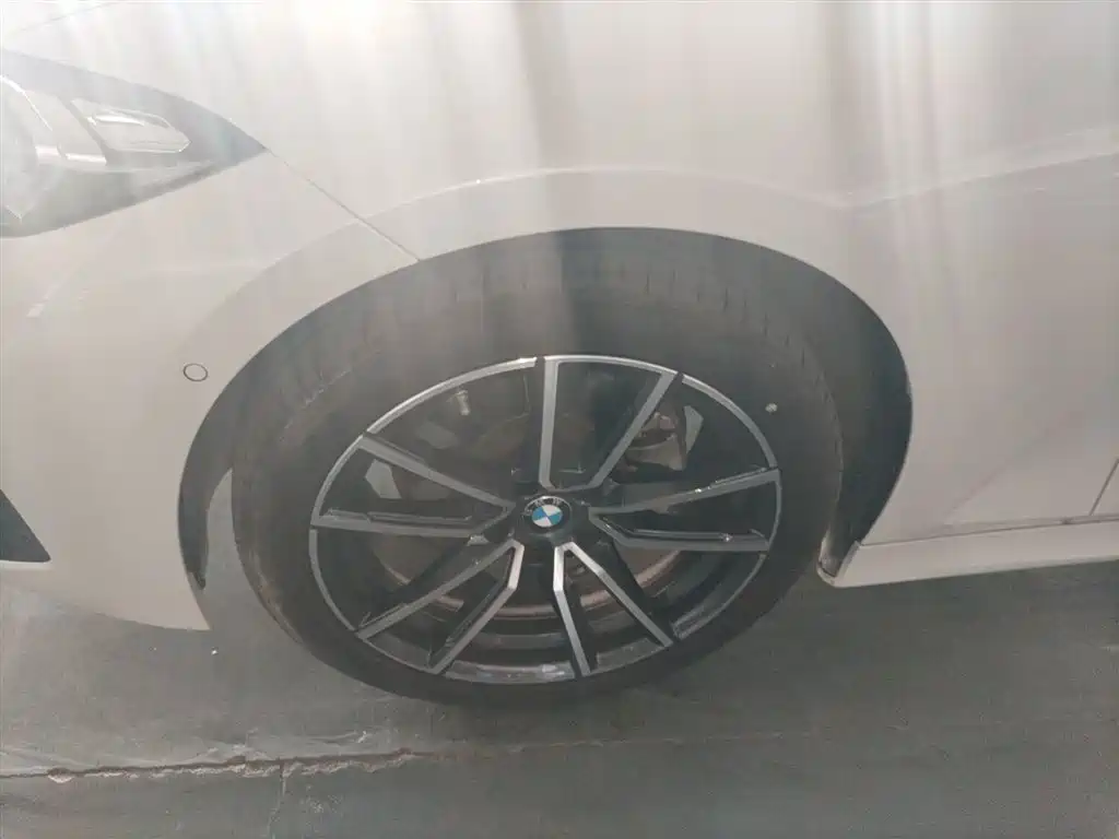BMW 3 Series 2024 325Li M Sport Package фото 23