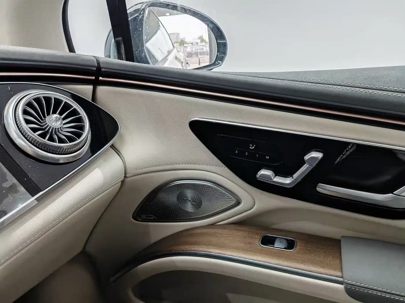 Mercedes-Benz EQS 2023 450+ Pioneer Edition фото 16