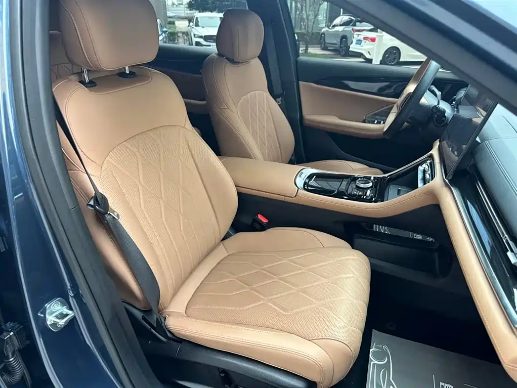Geely Galaxy Galaxy A7 2025 EM-i фото 7
