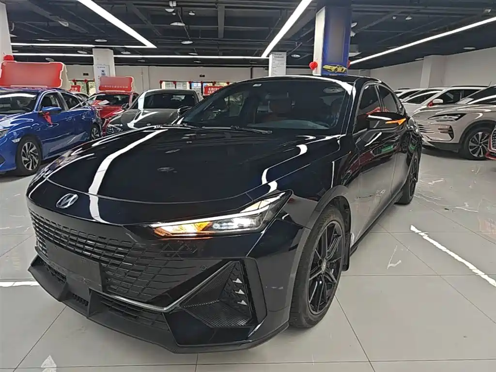 Changan UNI-V 2022 1.5T Premium Model