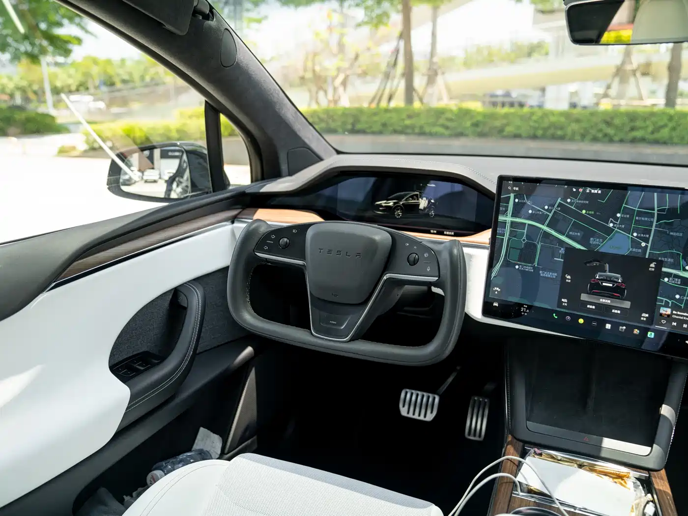 Tesla Model X 2023 Dual Motor All-Wheel Drive Edition фото 19