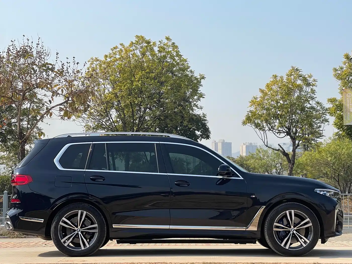 BMW X7 2022 xDrive40i Exclusive M Sport Package фото 22