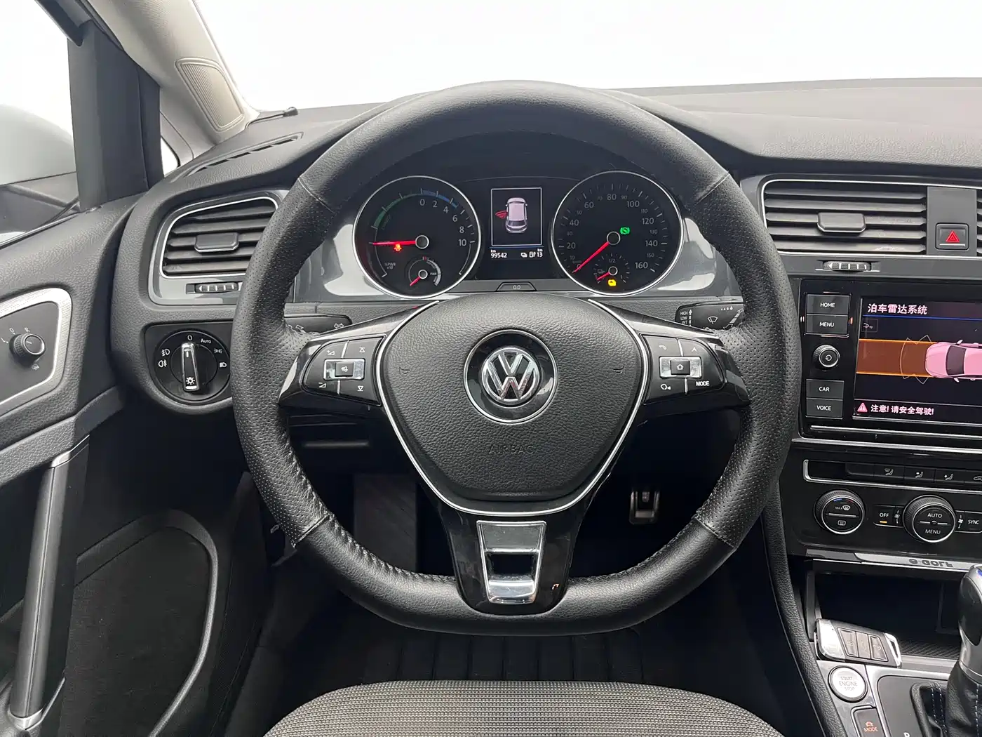 VOLKSWAGEN GOLF*PURE ELECTRICITY