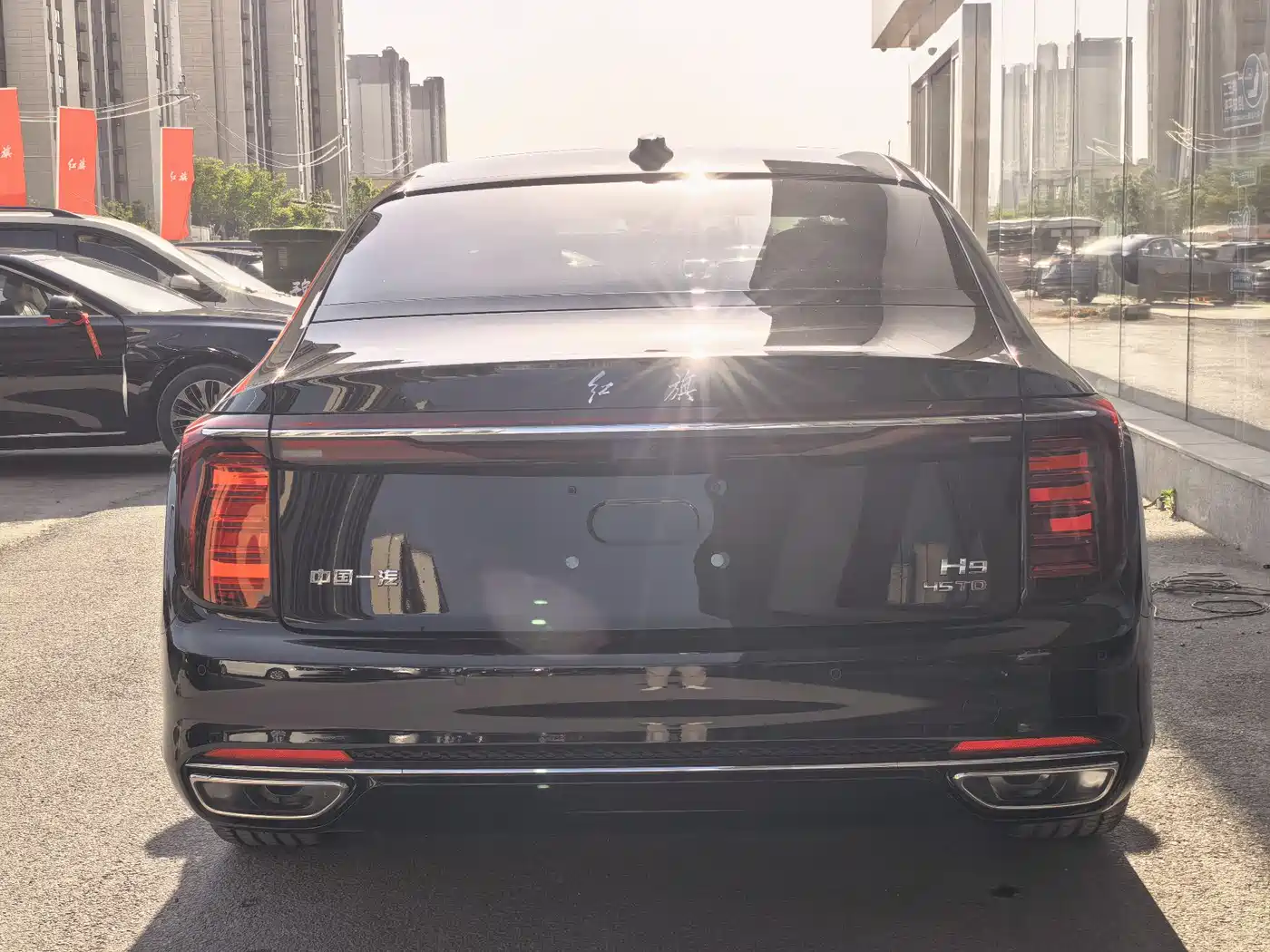 Hongqi H9 2025 2.0T 2WD Qixiang Luxury Business Edition 5-seater фото 10
