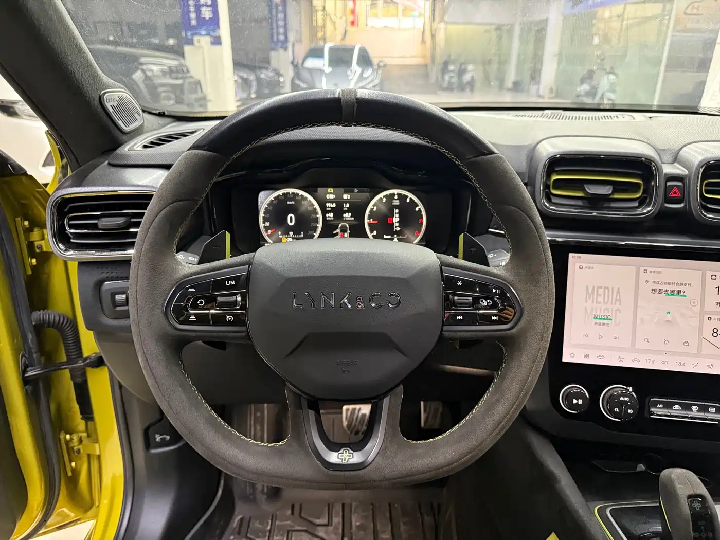 Lynk & Co 03 2021 03+ 2.0TD Auto Hunter Wind Edition фото 12