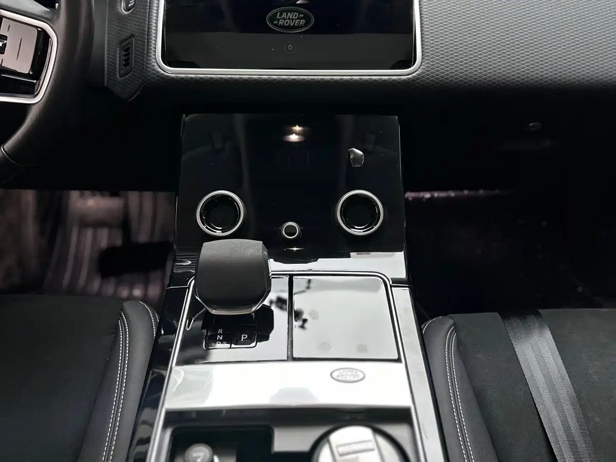 Land Rover Range Rover Velar 2022 250PS фото 14