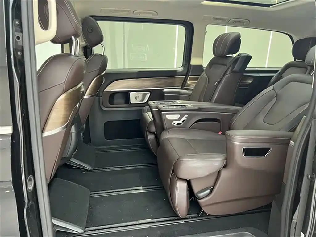 Mercedes-Benz V-Class 2025 2022 V 260 L Long Wheelbase Luxury Edition