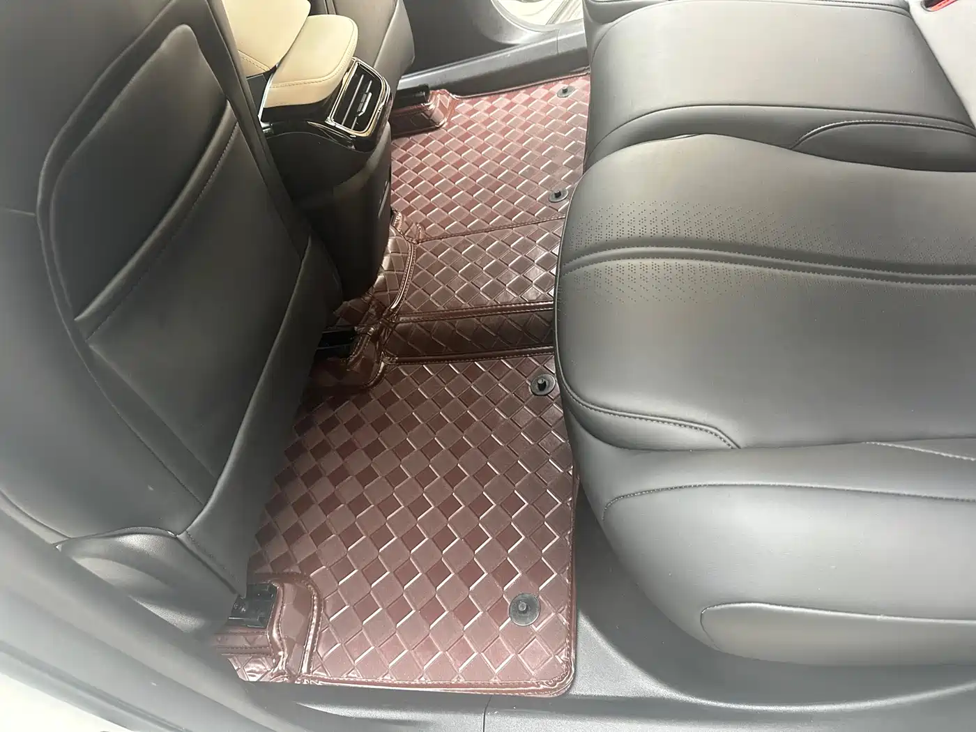 Geely Galaxy Galaxy L7 2023 1.5T 115km PLUS фото 7