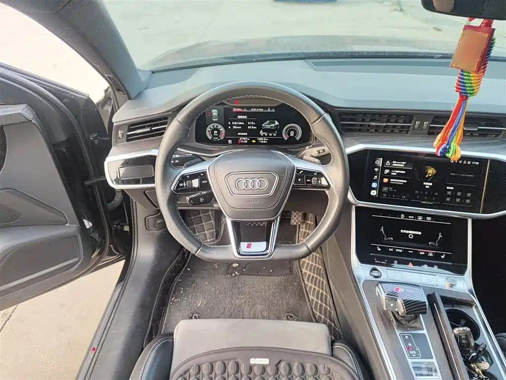 Audi A6L 2023 Facelift 45 TFSI quattro Exclusive Dynamic фото 3