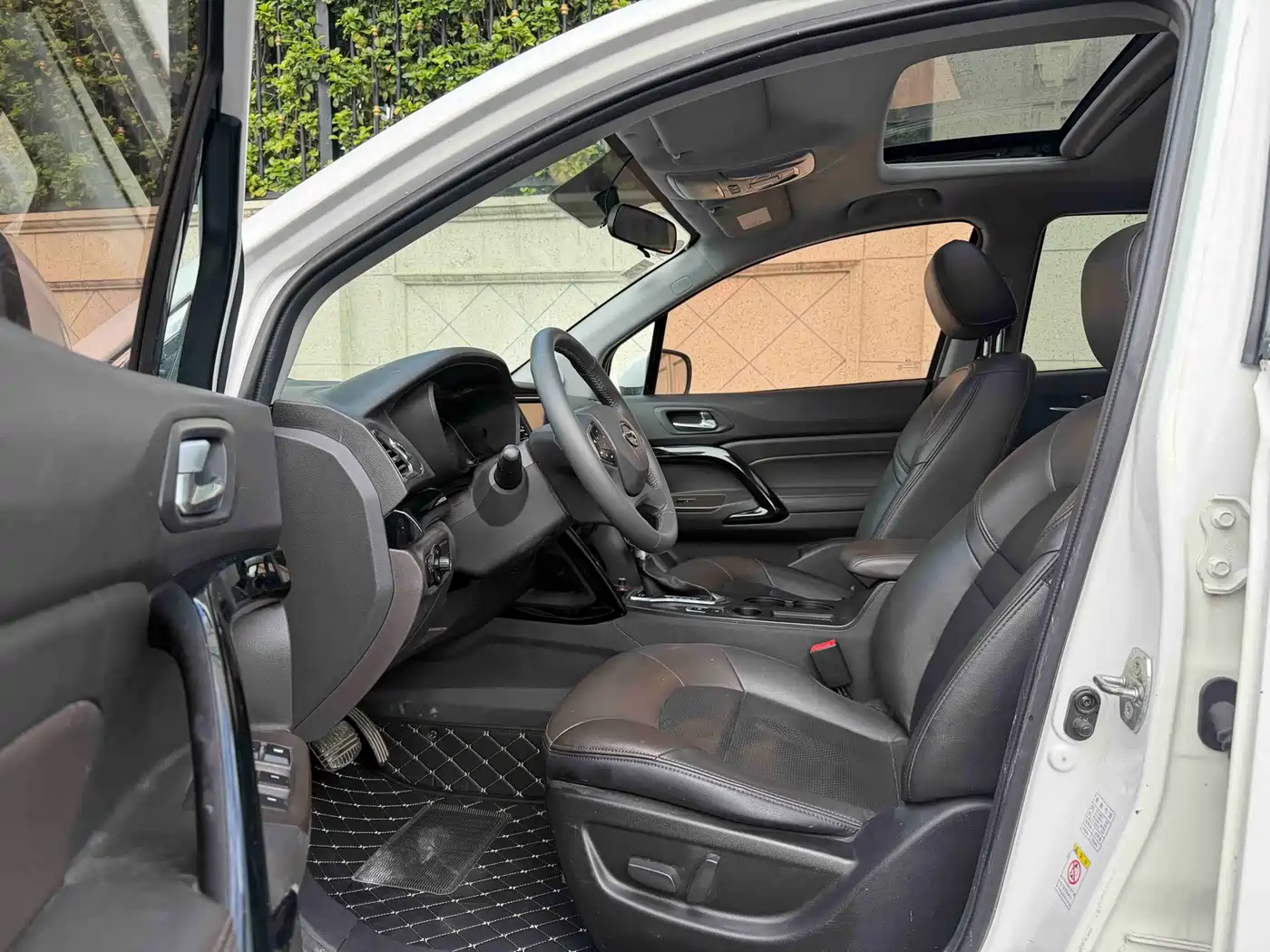 GAC Trumpchi Trumpchi GS4 2017 235T Automatic 2WD Luxury Smart Connected Edition фото 6